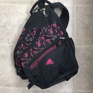 🔥Flash Sale🔥Adidas slingback backpack 🎒